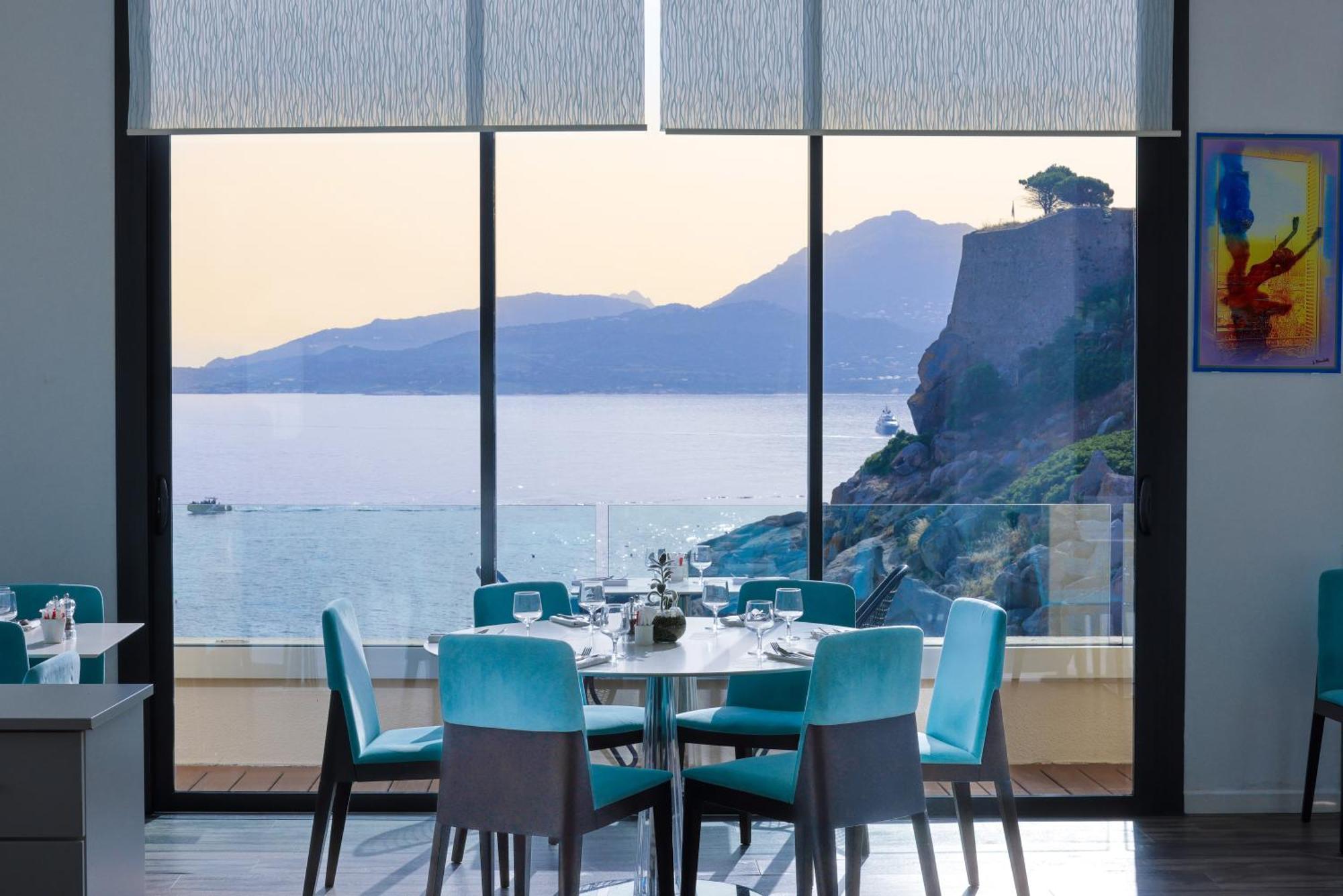 קאלבי Hotel Saint Christophe מראה חיצוני תמונה